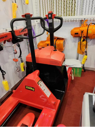 pallet truck types